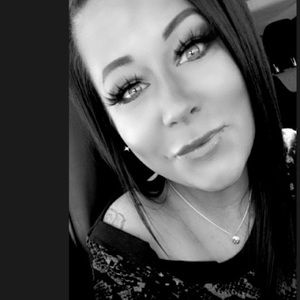 Meet your Posher, Mackenzie